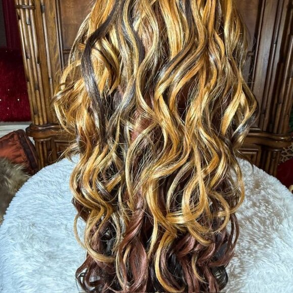 Pazazz PL-Judi Designer Collection 27" Lace Front Wavy Color F467 Synthetic Wig - Picture 8 of 16